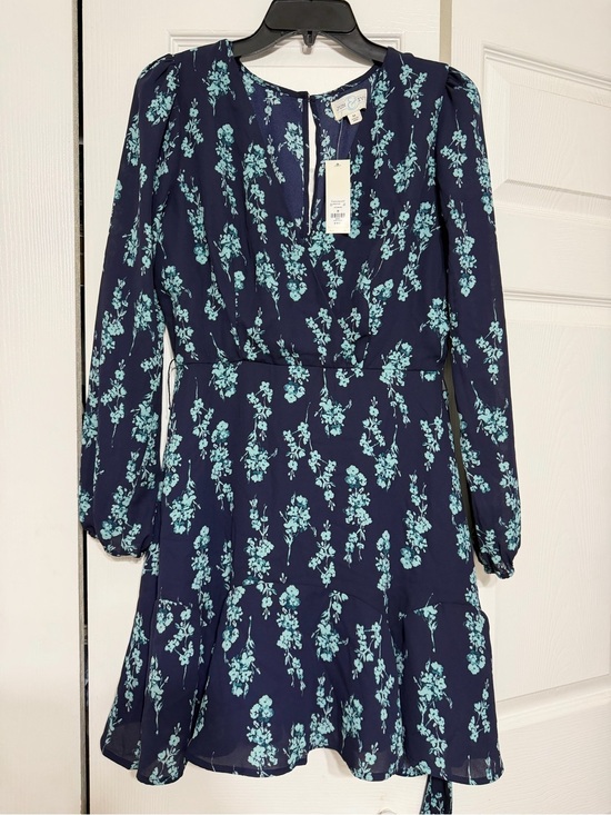 Dresses & Skirts - Jun & Ivy navy blue floral mini dress long sleeves size M